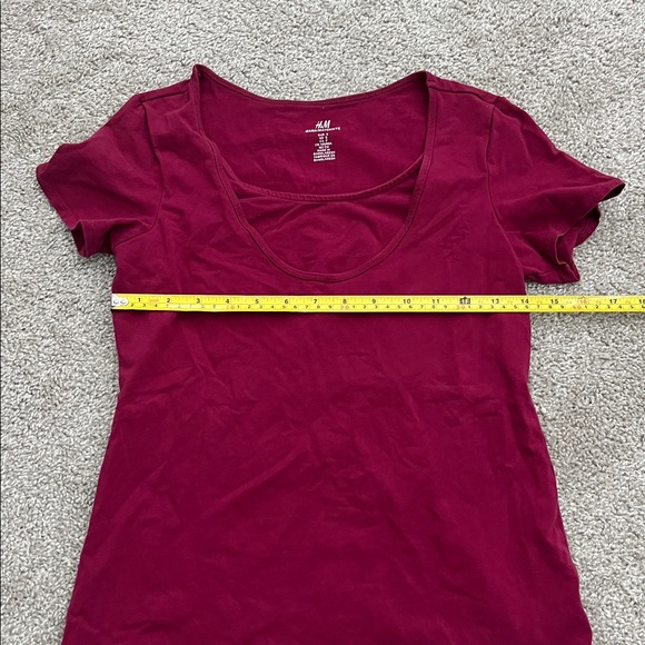 Set of 2 H&M maternity nursing tshirts - Picture 4 of 7